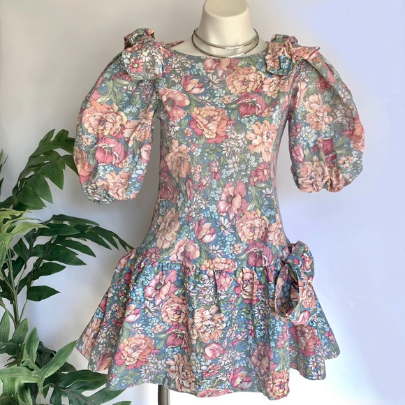 v i n t a g e :: Fairycore Babydoll Puff Sleeve Bow Whimsy Floral Mini Dress - Picture 13 of 13